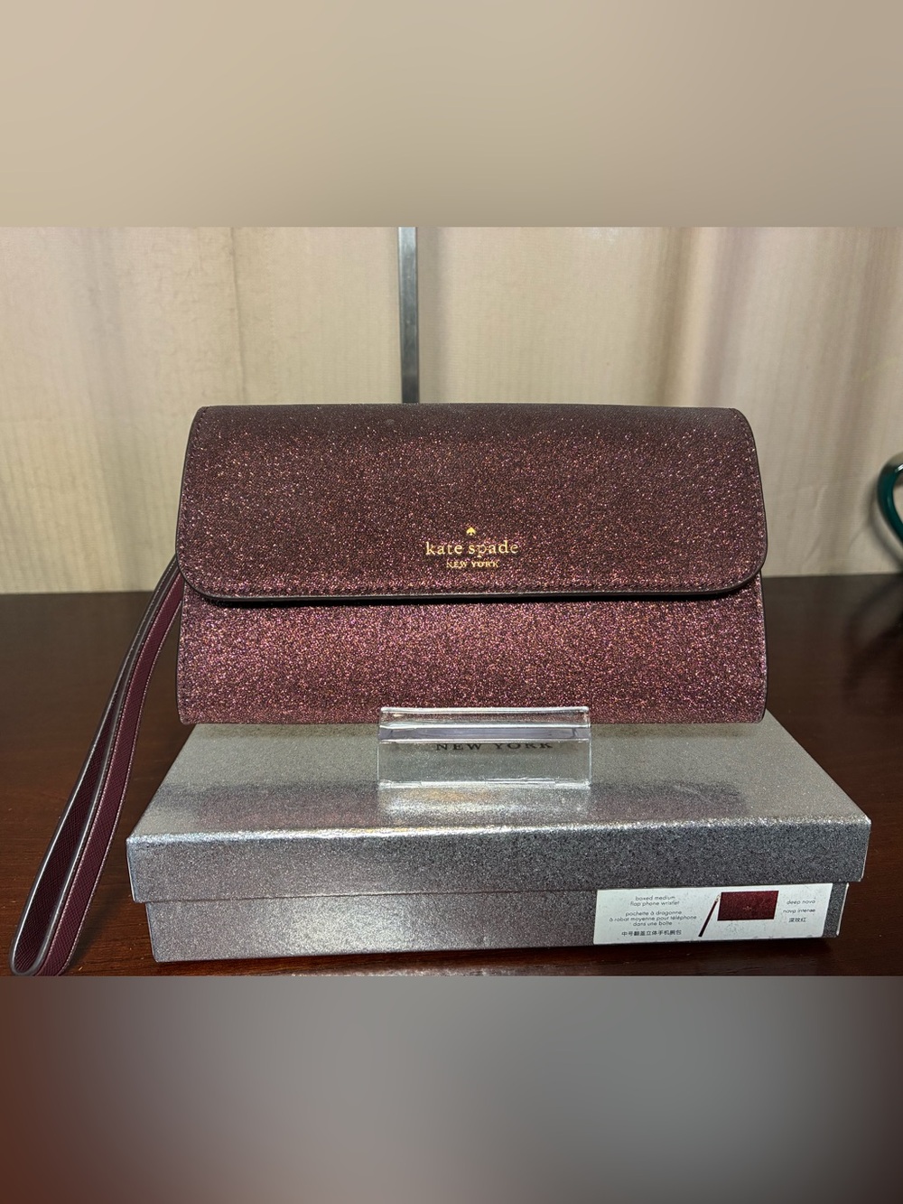 kate spade Glitter Wristlet Clutch in Burgundy NIB